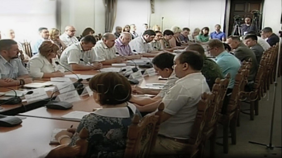 В ЛНР введено новое "требование для госслужащих": доказывать отсутствие родственников в ВСУ.