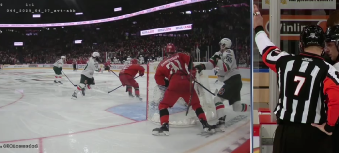    Удар клюшкой по мнению судейства выглядит так