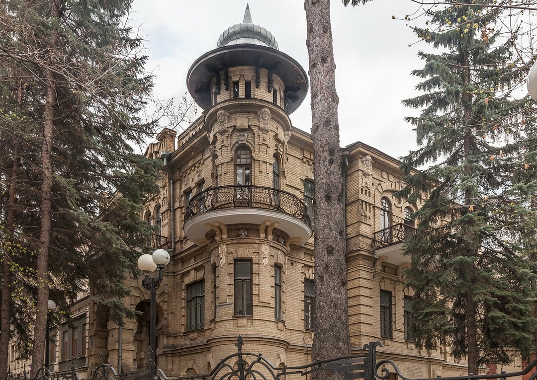 Дача на улице Герцена