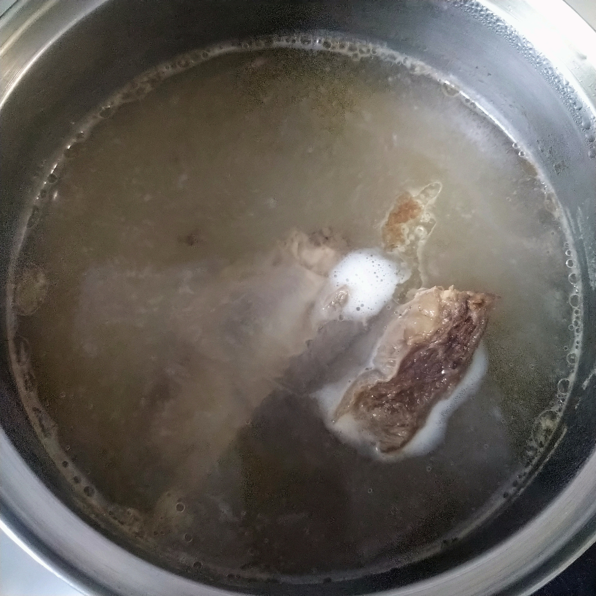 Бульон из говяжьей грудинки