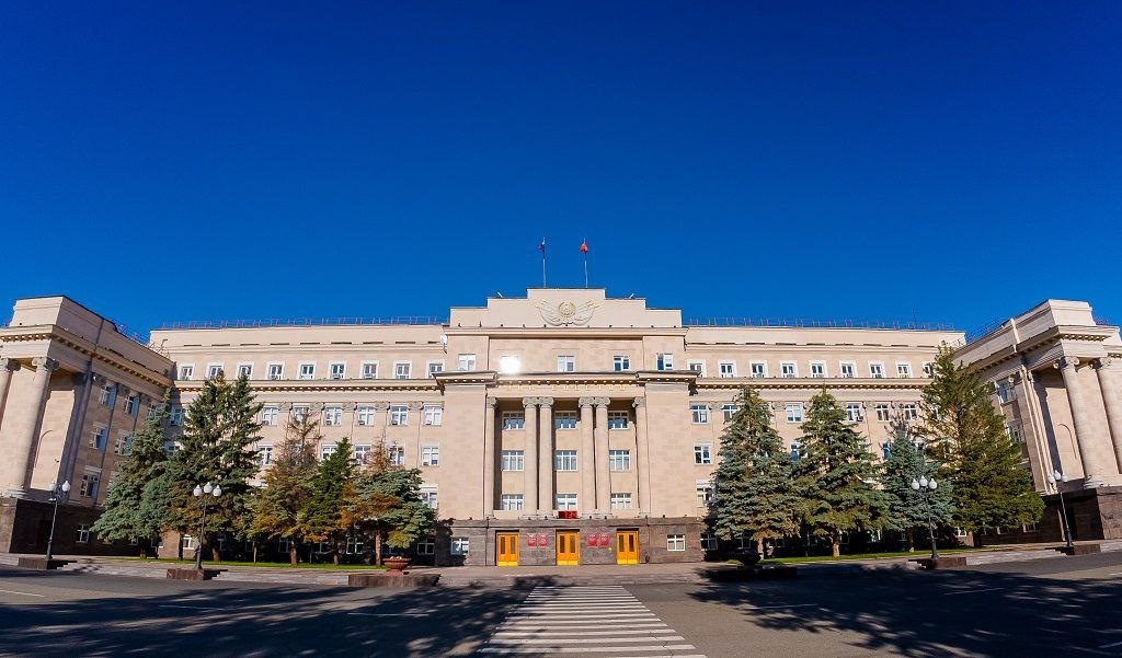    На заседании Заксоба 25 апреля будет заслушан отчет о работе правительства Оренбуржья Белов Михаил Александрович