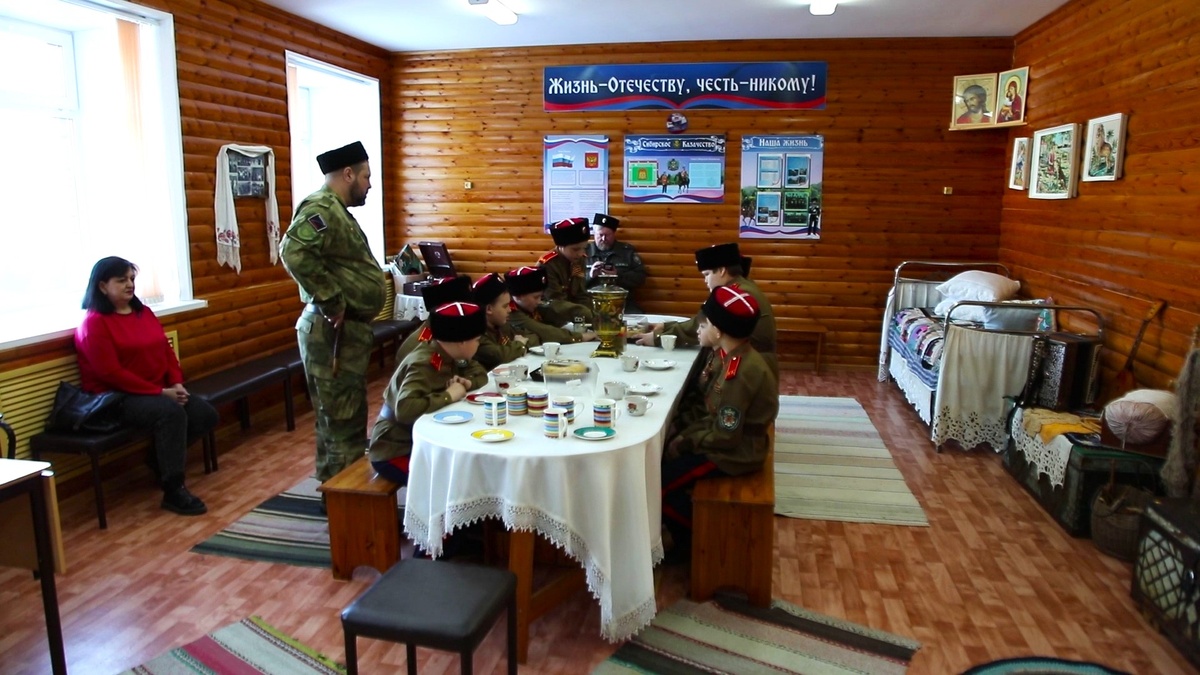    Казаки Нефтеюганского района готовят себе смену