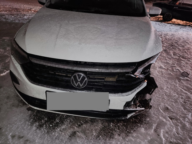    На Луганской столкнулись ВАЗ и Volkswagen