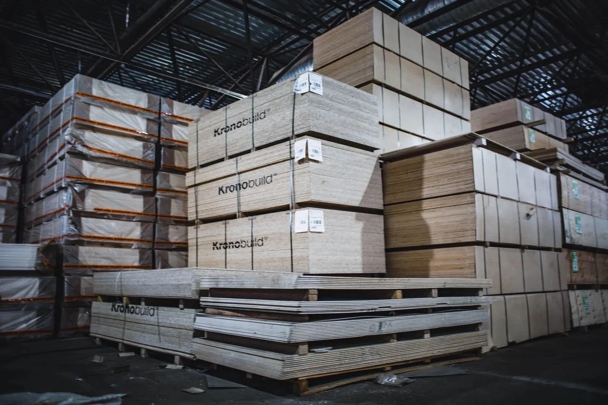 Фанера на складе МОТТЕКС, г. Челябинск, Троицкий тракт 17