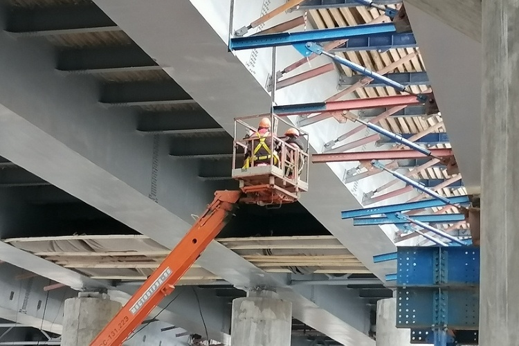 Фото: © Владислав Карасев / Фотобанк Лори