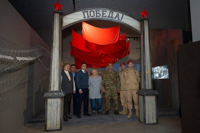 Выставка «Река тревоги, подвига, Победы» в МВК имени И. С. Шемановского. Фото: Официальный telegram-канал Дмитрия Артюхова