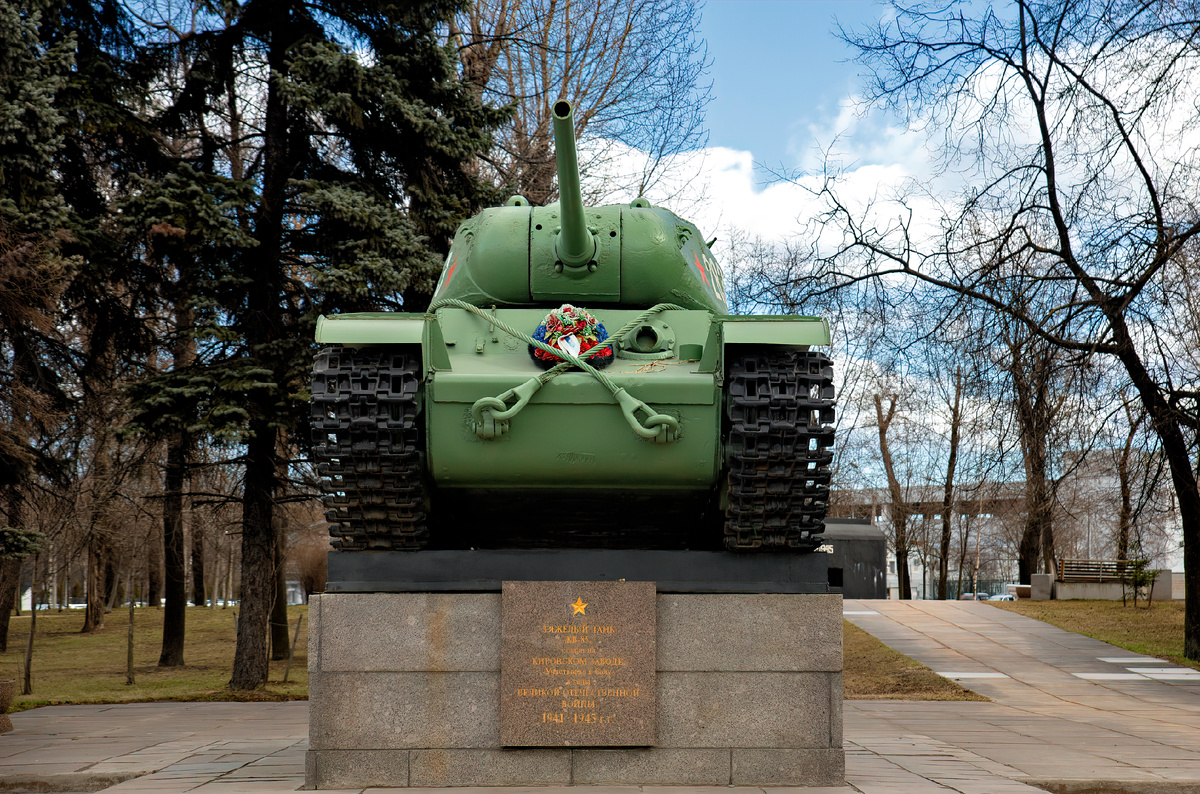 танк КВ-85