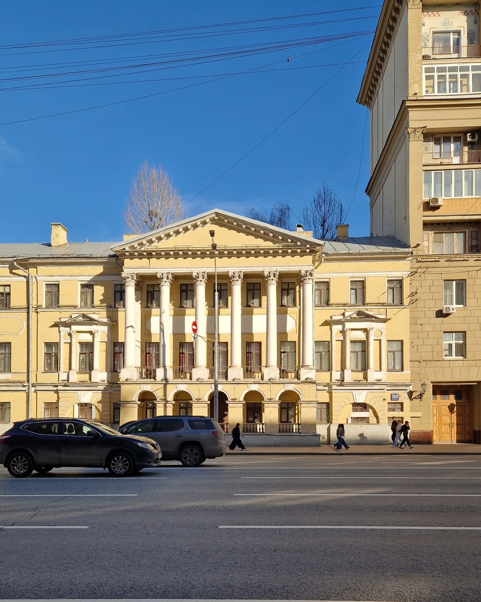 Проспект мира, 50 - Дом Фёдора Набилкова (1817 — Елизвой Назаров)	