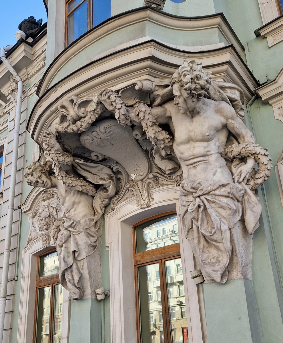 Проспект Мира, 41 - Усадьба «фарфоровых королей» Кузнецовых (1795, 1893 – Иван Кузнецов, Фёдор Шехтель, Сергей Конёнков; 1901 - Василий Иванов)	