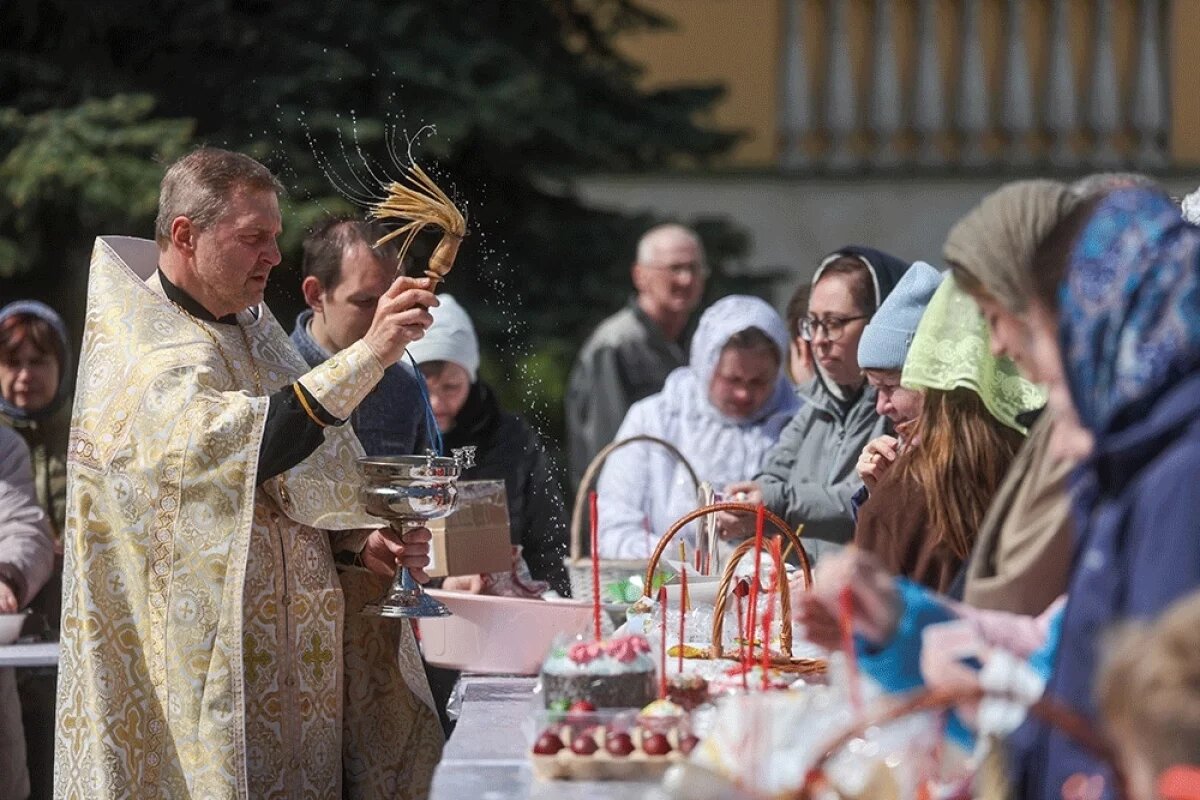    Почему Пасха выпадает на разные даты?