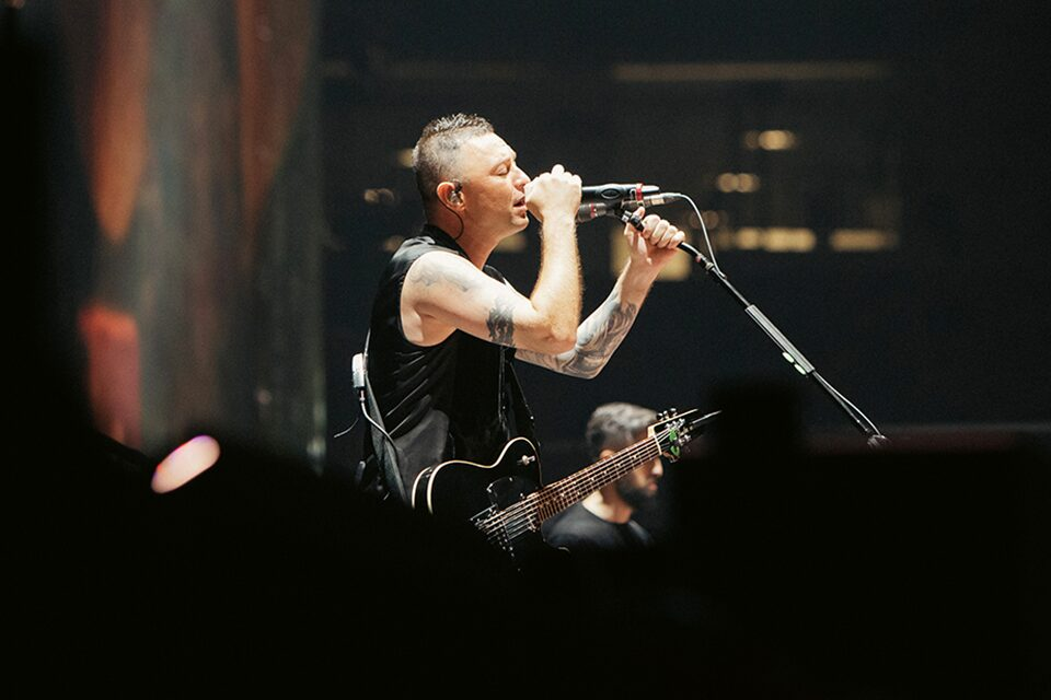 Кадр со съемок фильма «Все, что тебя касается» (2025). Фото: предоставлено кинопрокатной компанией «Наше кино»