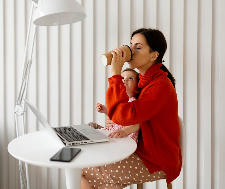 Блоги мам: материнство – это новая и насыщенная жизнь. Фото https://ru.freepik.com/