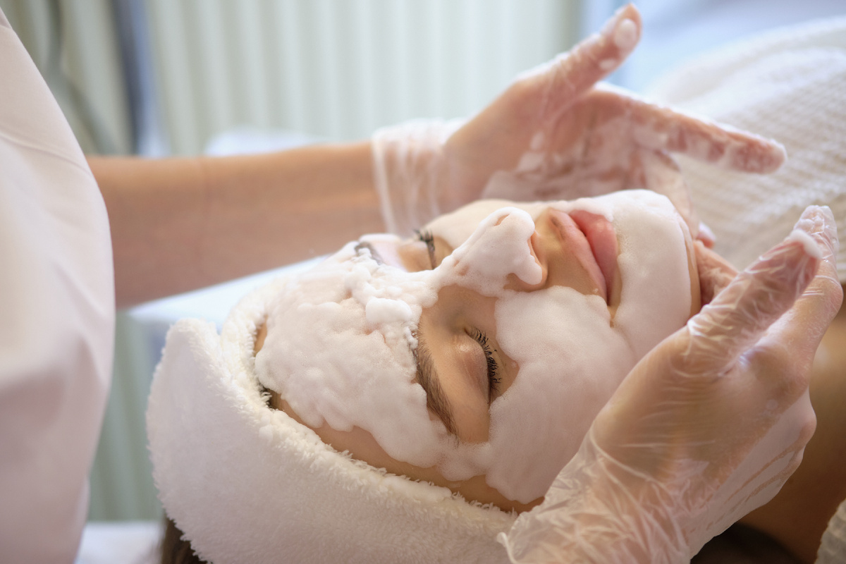 Совет- рекомендация от MINERAL: раз в 3 месяца приходите на консультацию, чтобы скорректировать домашний уход. Кожа меняется, и её потребности тоже! 