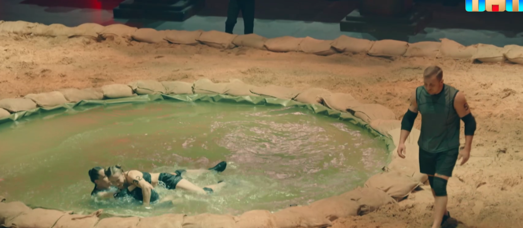 Фото: Скриншоты шоу "Титаны"