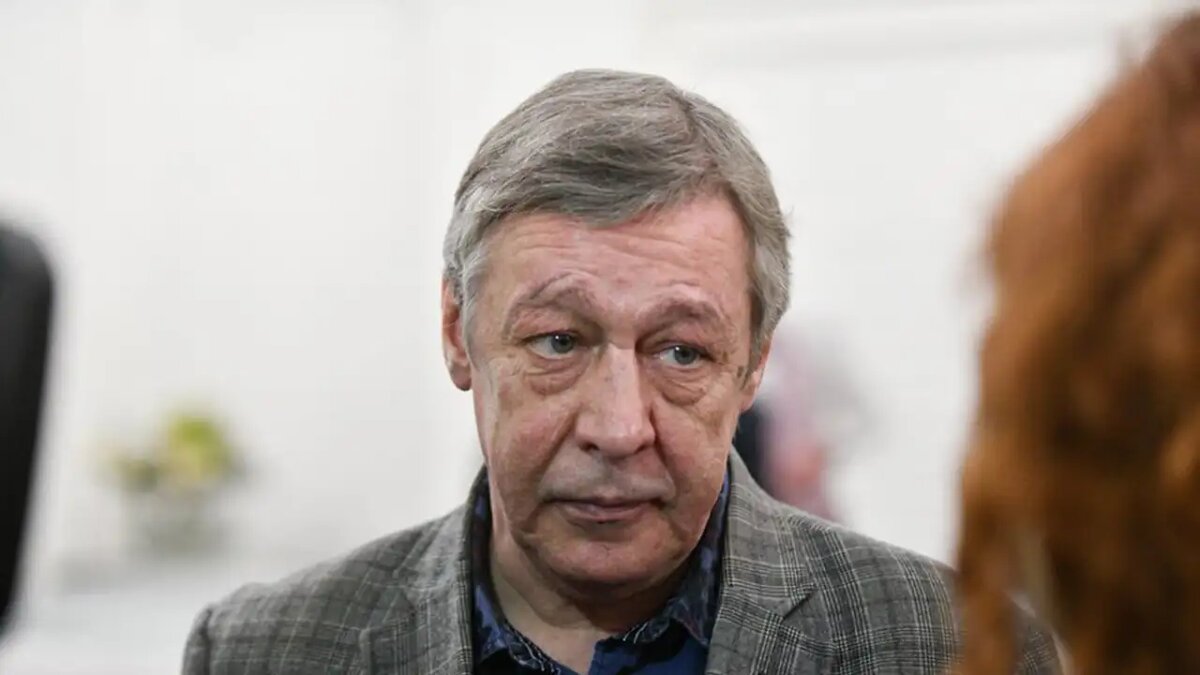    Актер Михаил Ефремов.