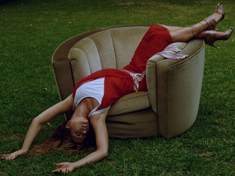 на диване я и сама могу полежать / https://sun9-9.userapi.com