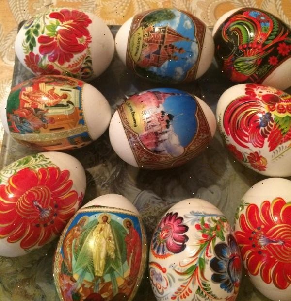 Вот какие яйца я положила в корзинку. Яркие, красивые, есть только одно но...