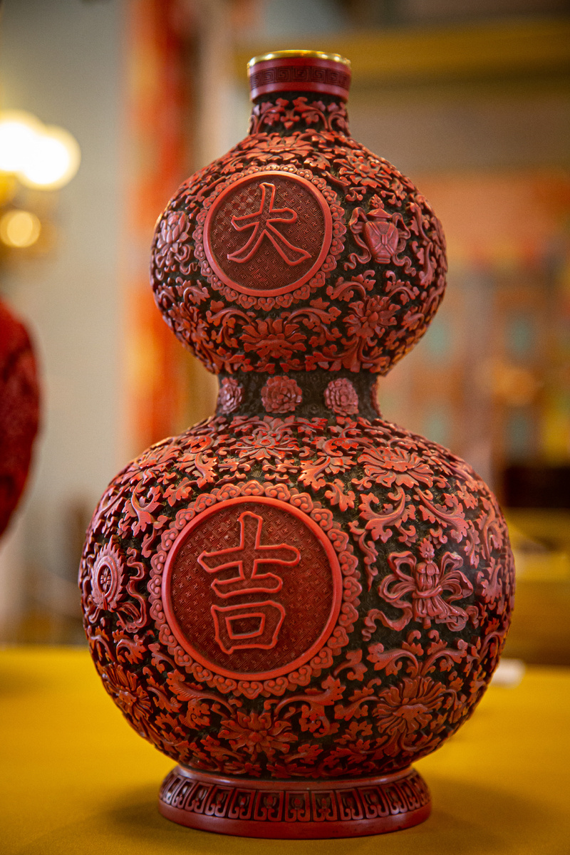 Ваза в форме тыквы-горлянки. Из коллекции ГМЗ «Царское Село». Фото: ГМЗ «Царское Село», Екатерина Новак