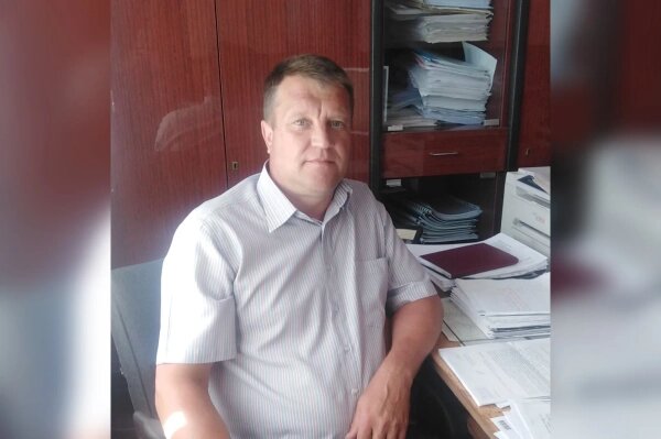 Сергей Крицких. Обложка © Администрация Баевского района Алтайского края