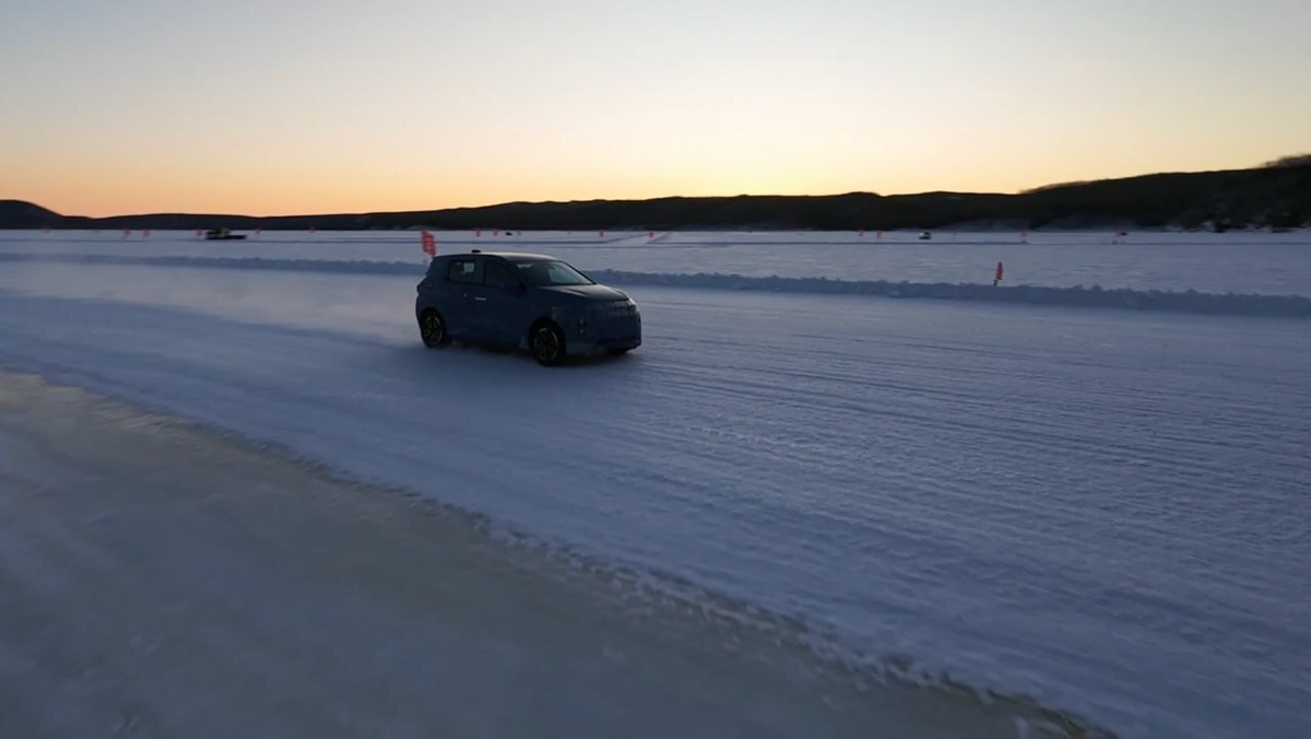   Электромобиль «Атом»