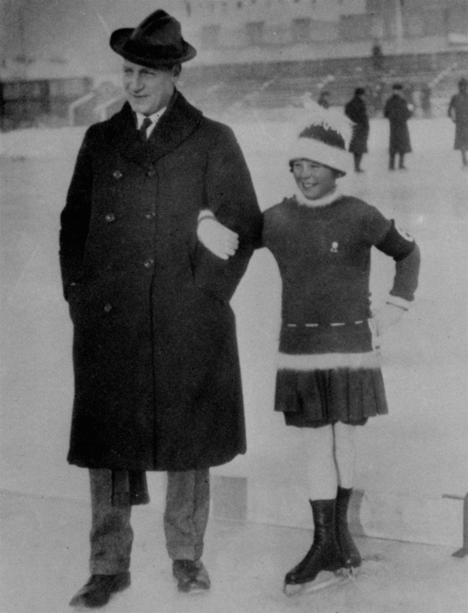 Отец и дочь Хени