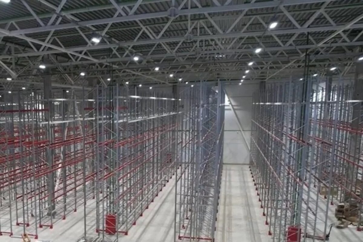    На Урале опыт строительства заводов используют на складских пространствах