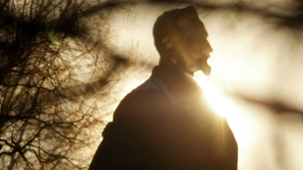 Для памятника создателю ВЧК Феликсу Дзержинскому нашли место в самом центре Омска.📷Фото: Дмитрий Азаров / Коммерсантъ