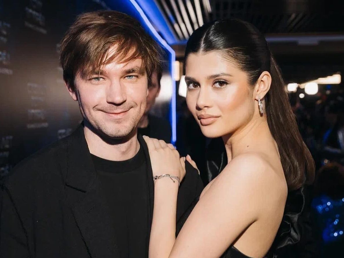    Александр Петров с женой Викторией. Фото: социальные сети