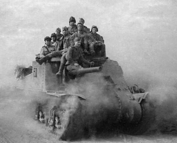 1/12
© Sputnik / Alexander Sokolenko
