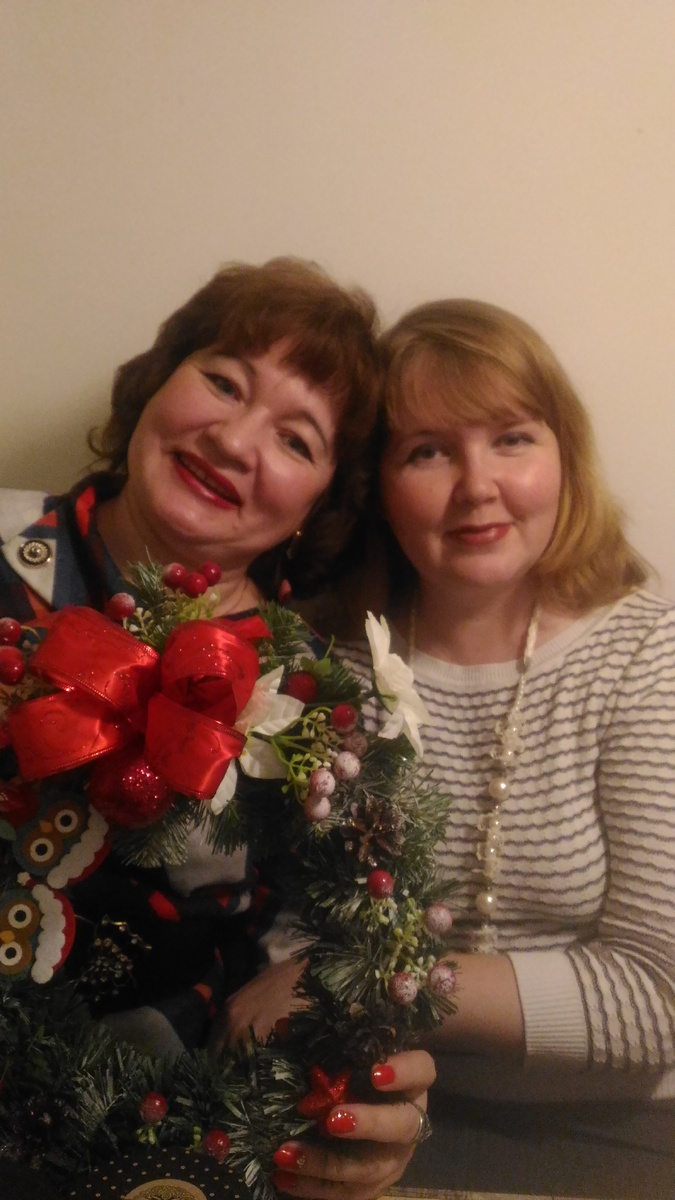 Просто фото, где мы с моей подругой радуемся встрече