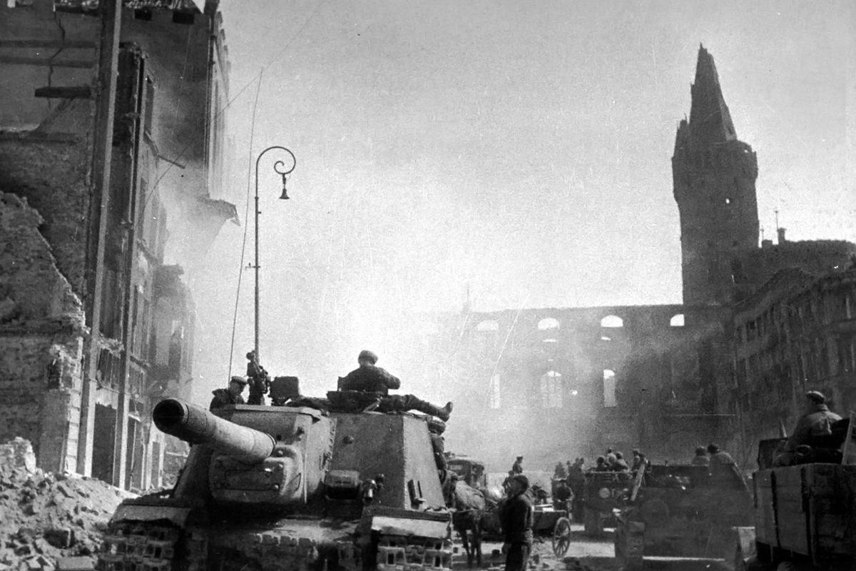 Источник фото: сайт Минобороны России, https://mil.ru/winner_may/history/more.htm?id=12030045%40cmsArticle