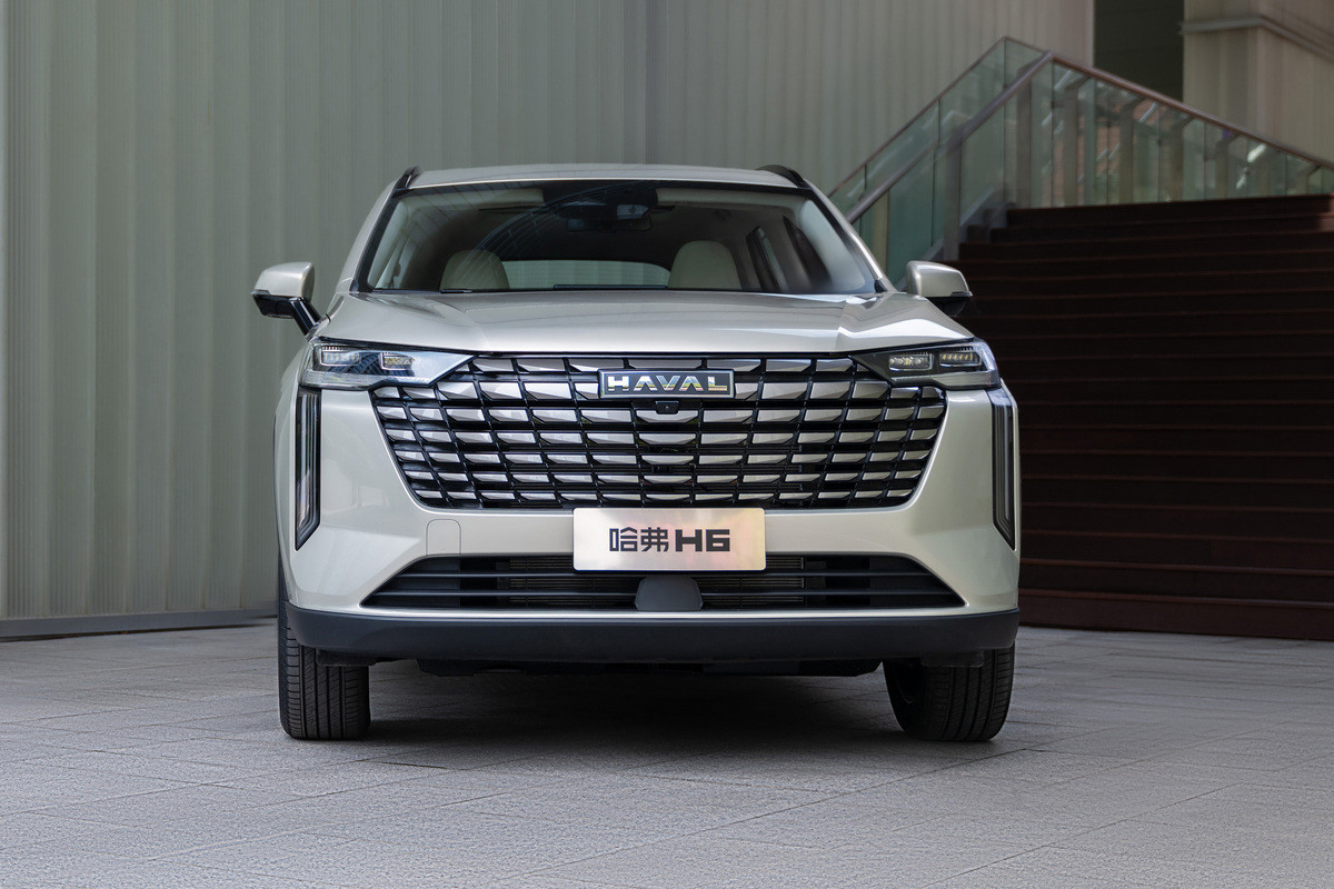 Новый экстерьер Haval H6 2024 модельного года