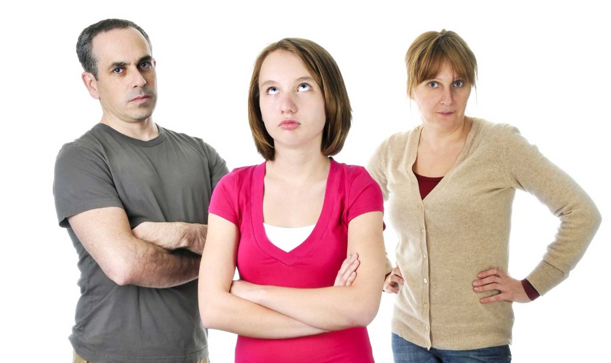    Косички, которые раздражают: подростковый мир родительских привычек