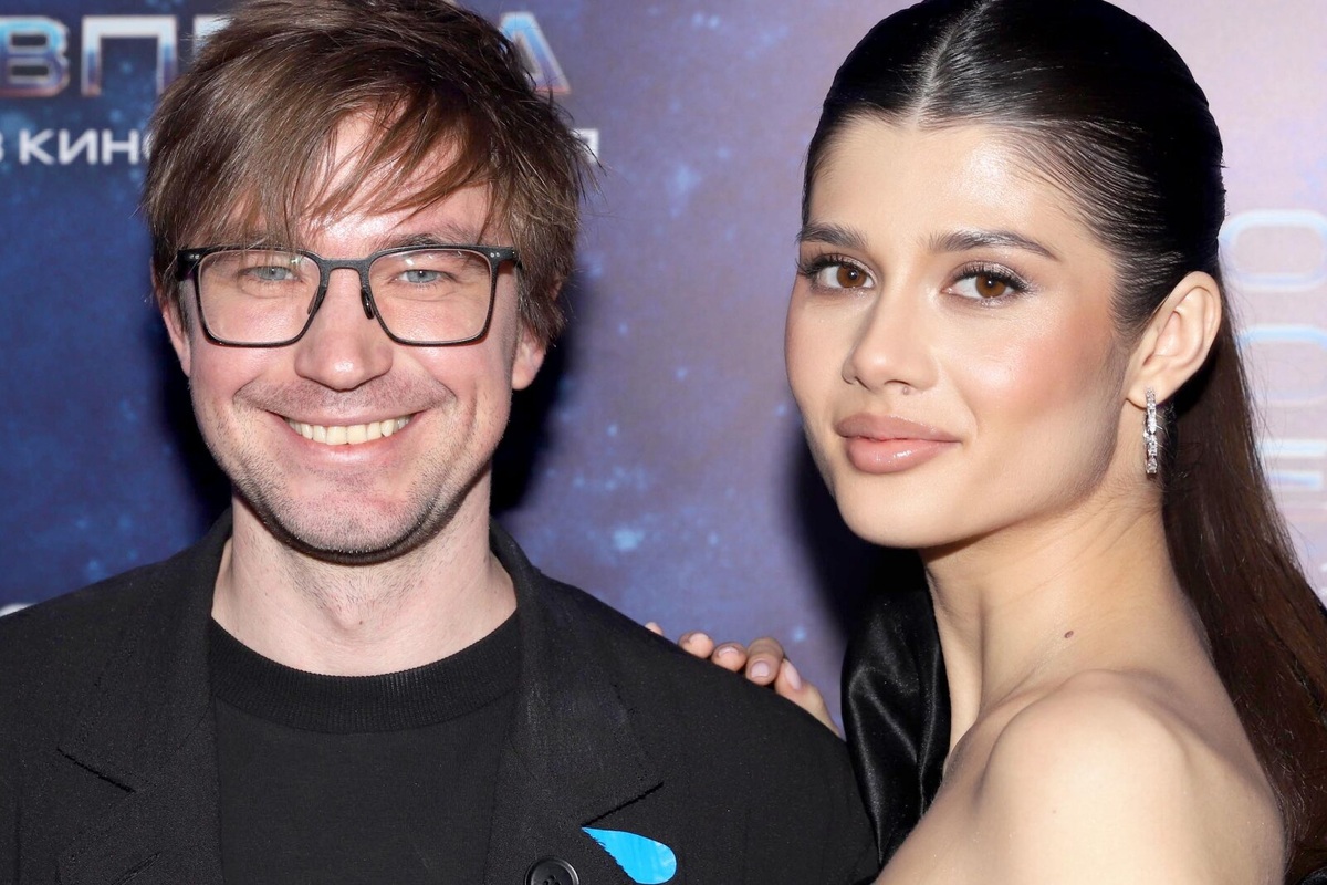     Александр Петров впервые стал отцом: молодая жена актера родила сына