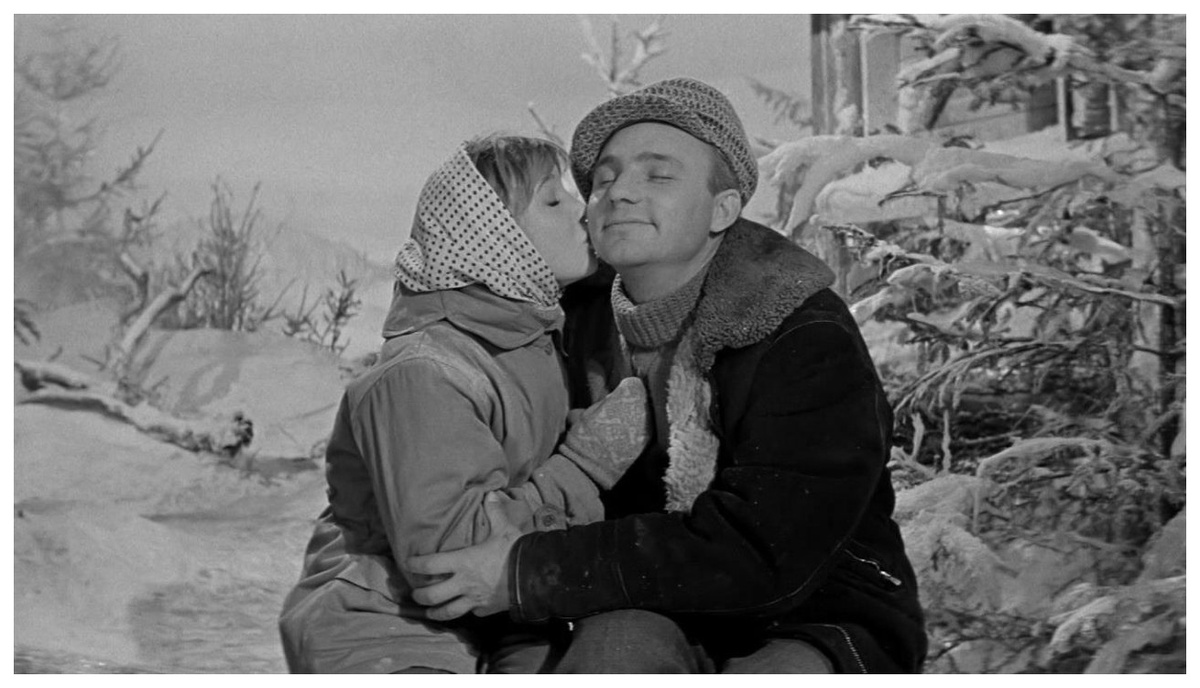 Кадр из фильма "Девчата"