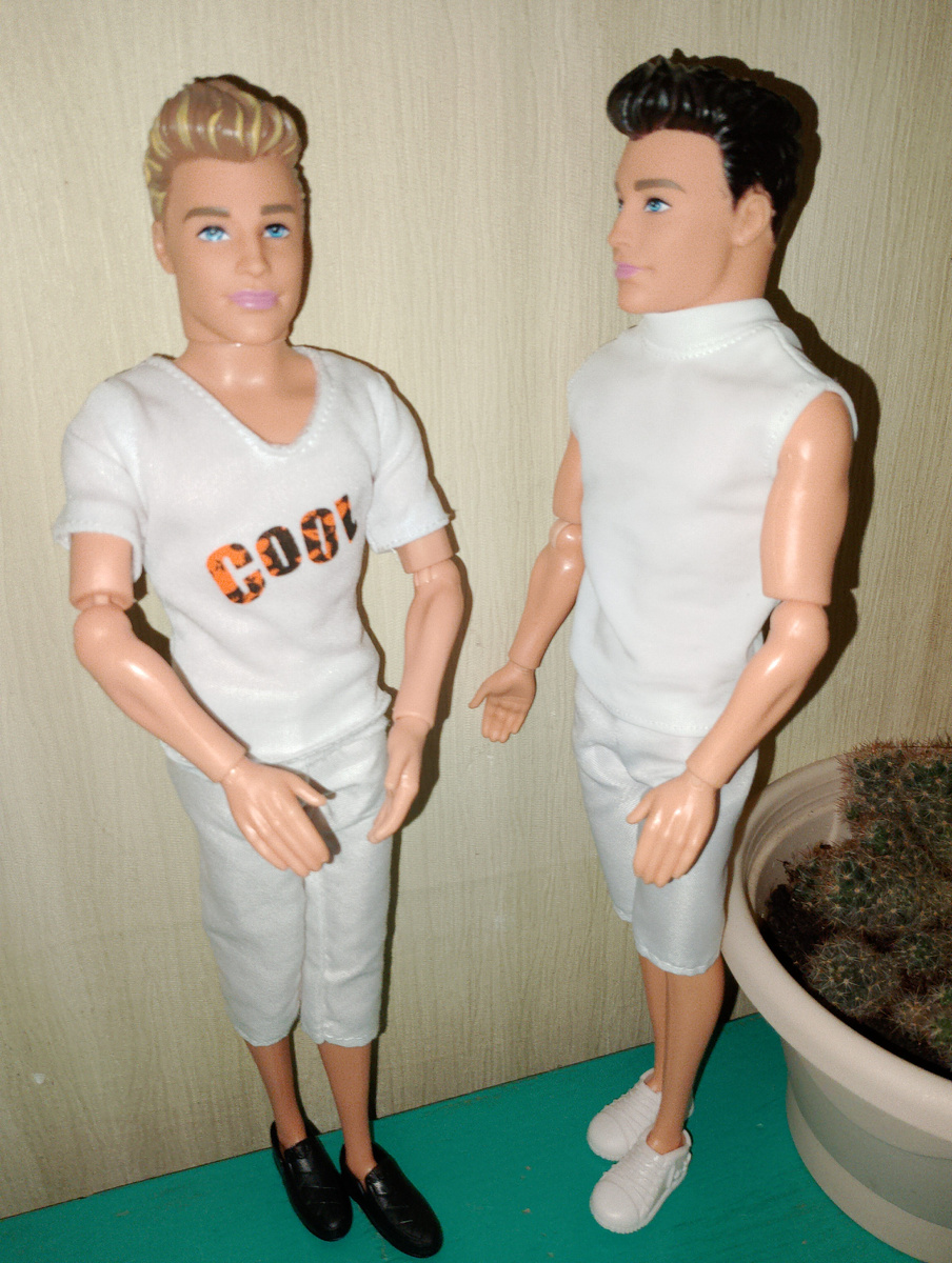 "А мы даже одеты почти одинаково"