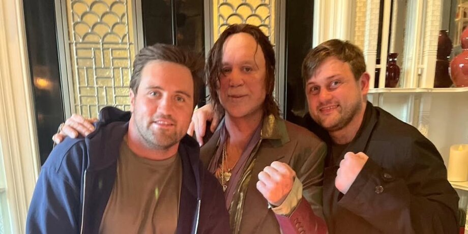 Фото: instagram.com (принадлежит Meta, признана экстремистской и запрещена на территории РФ)/MICKEY ROURKE