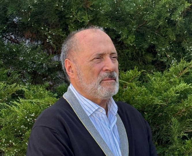 Любая боль подталкивает к любви