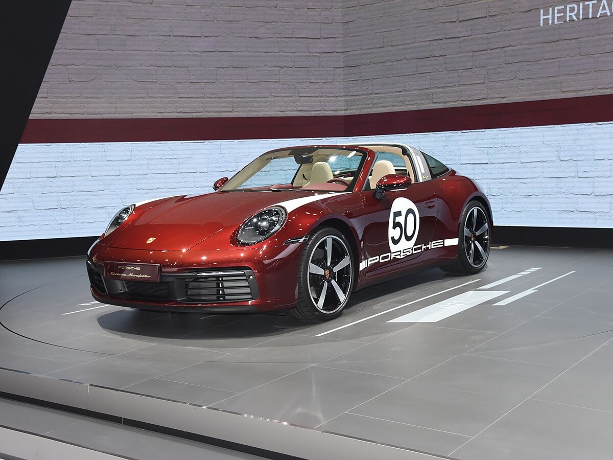 911 Targa 4S Heritage Design Edition