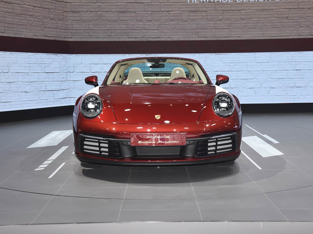 911 Targa 4S Heritage Design Edition