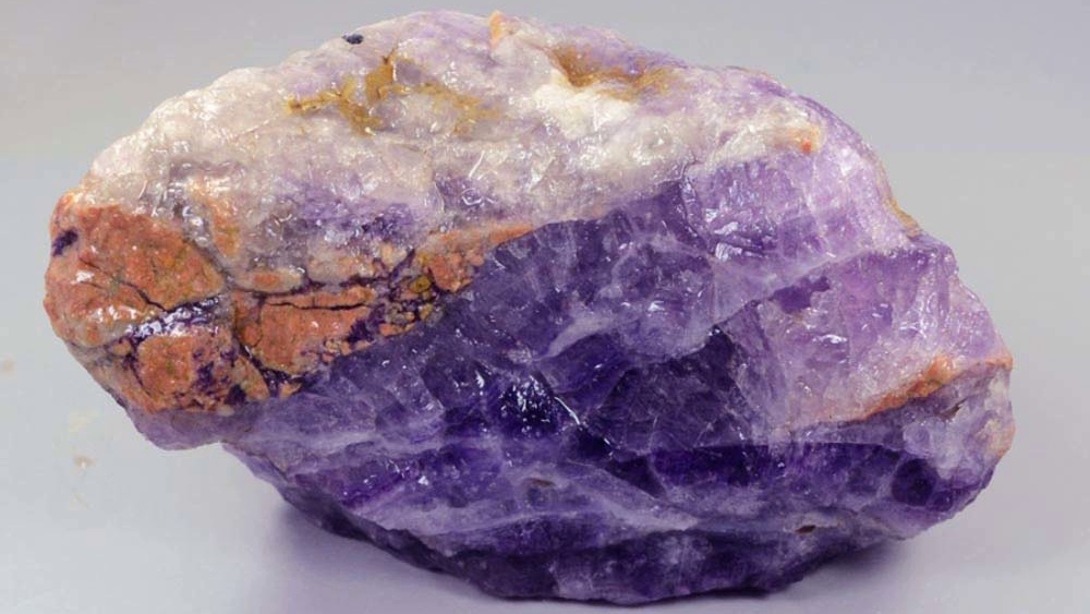 Флюорит. Фото dolinakamnej.ru