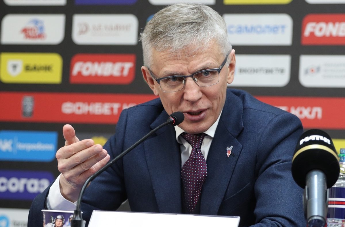    Выступления Игоря Ларионова на послематчевых пресс-конференциях в Нижнем Новгороде, как правило, вызывали большой интерес