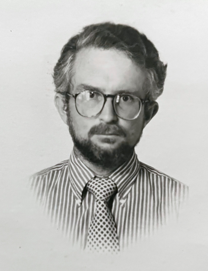 E. Wayne Merry as a young analyst.  Courtesy of Wayne Merry.
https://nsarchive.gwu.edu/briefing-book/nato-75-russia-programs/2024-12-18/long-telegram-1990s-whose-russia-it-anyway-toward Взято из открытых источников

