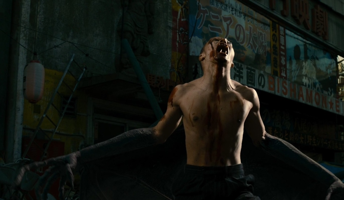 Кадр из фильма «Якудза-Апокалипсис» (2015)