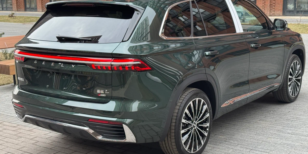 Geely снимает с продаж Manjaro на нашем рынке, но ему готовят полноценную замену. Подробно рассказываю