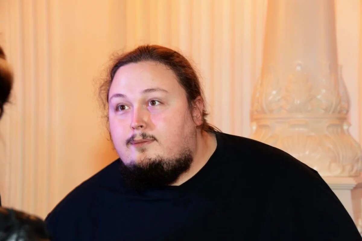    В последние дни жизни Паши Лука Затравкин находился рядом.