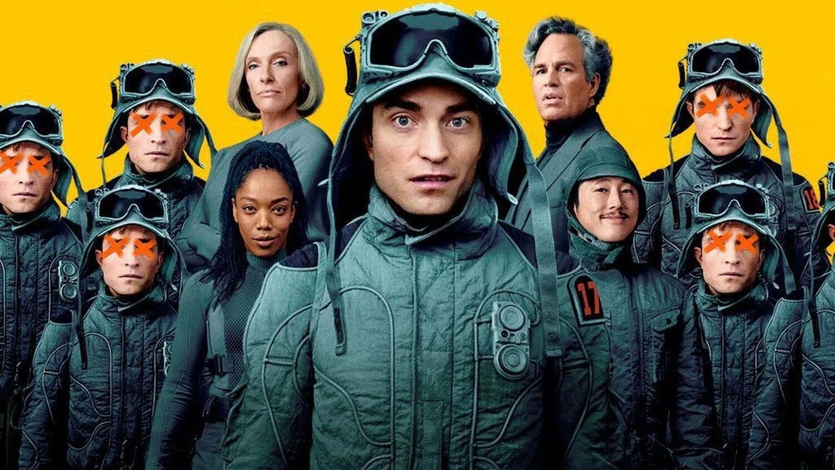 Афиша фильма «Микки 17», 2025 год, режиссер Пон Джун-хо