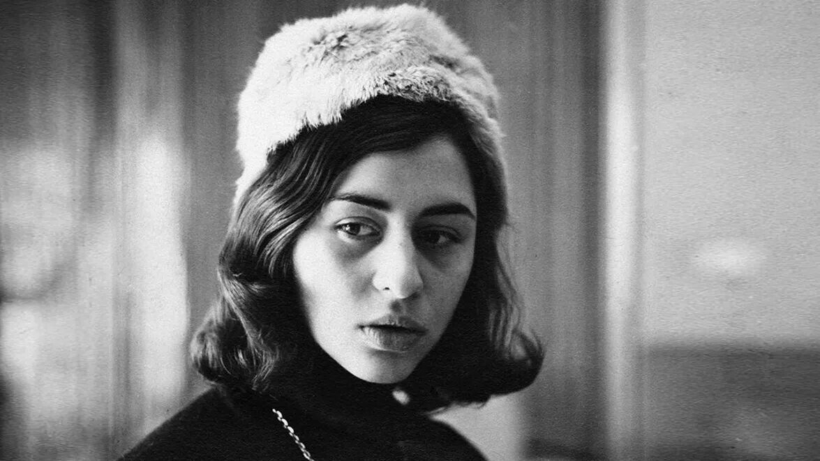 Азар Нафиси