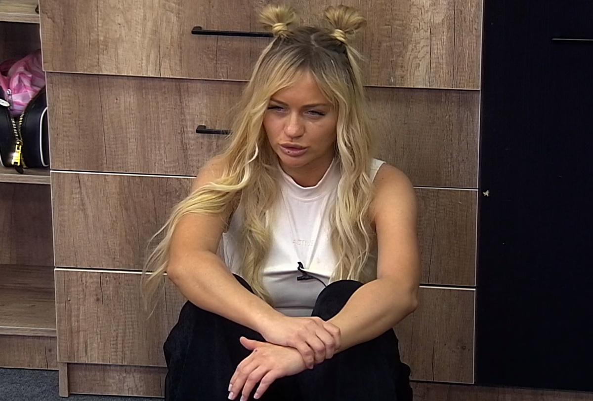 Элина Рахимова (фото из эфира на «Okko»)