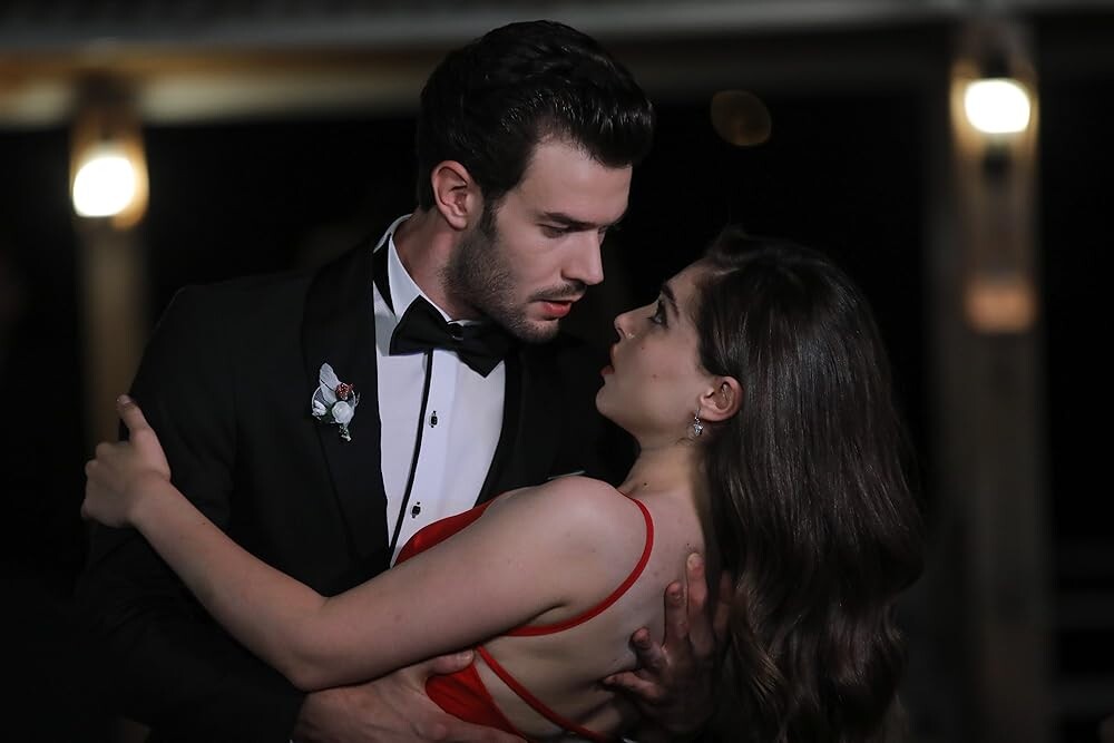 турецкий актер Айтач Шашмаз